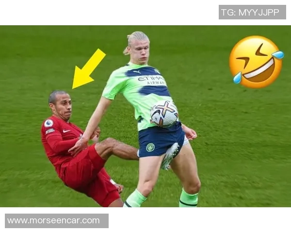 足球明星的搞笑瞬间大盘点那些让人捧腹大笑的趣事与尴尬时刻