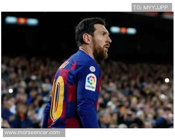 当今足坛最受争议的明星球员分析与评价