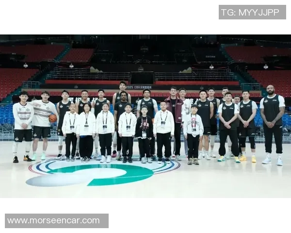 杭州篮球队的崛起之路:从默默无闻到邀请赛的耀眼明星 杭州篮球队的崛起之路:从默默无闻到邀请赛的耀眼明星